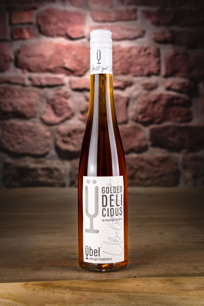 Golden Delicious im Holzfass